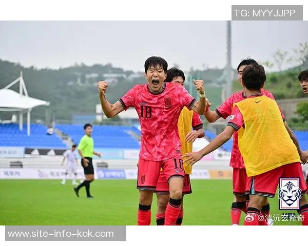 上海海港U15队在青少年精英联赛第二阶段以3比0战胜北京国安U15队展现强劲实力