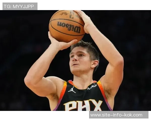 格雷森阿伦称赞布克传球能力称自己会积极跑位配合突破 格雷森阿伦称赞布克传球能力称自己会积极跑位配合突破